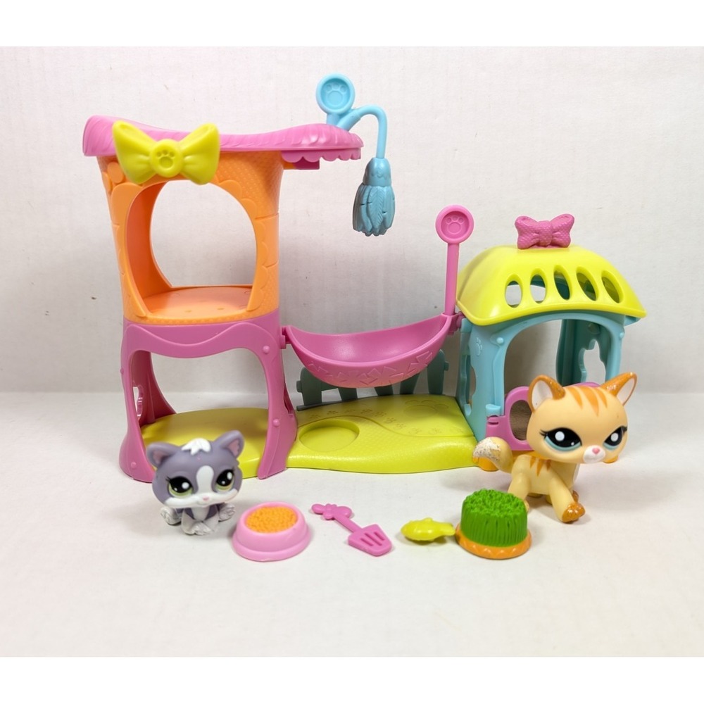 Authentic Littlest Pet Shop Meow Manor Playset #2033 #2034 Hasbro COMPLETE LPS